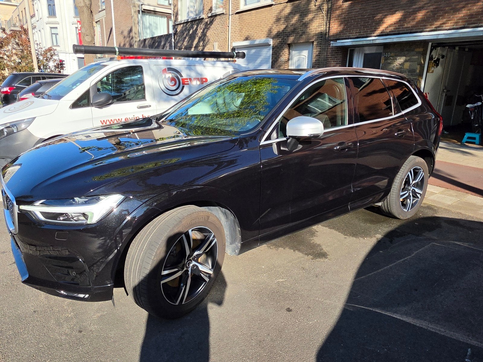 Volvo XC60 T6 AWD R-Design – 310 pk, Auto's, XC60, Vierwielaandrijving, Particulier, Navigatiesysteem