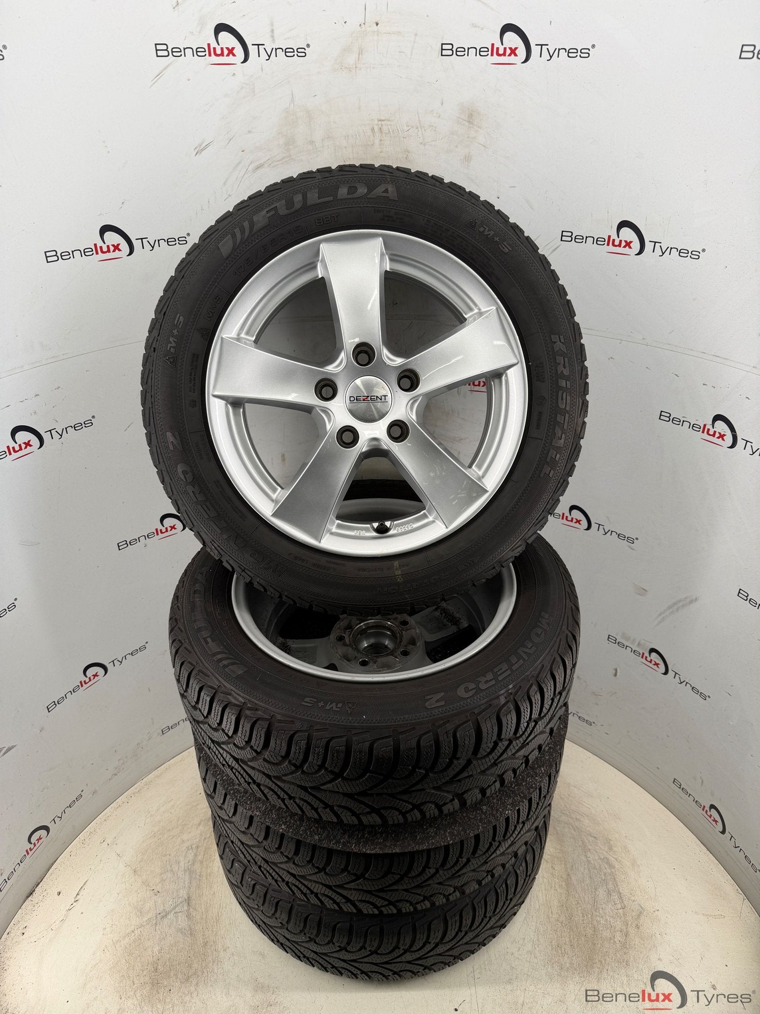winter Volkswagen Caddy Golf Jetta Seat Skoda Leon Audi A3 R, Auto-onderdelen, Gebruikt, 15 inch, -, -