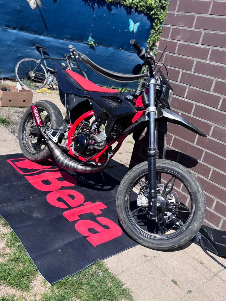 Beta 2022 supermoto, 5 vitesses, Comme neuf, Classe B (45 km/h), 77 cm³