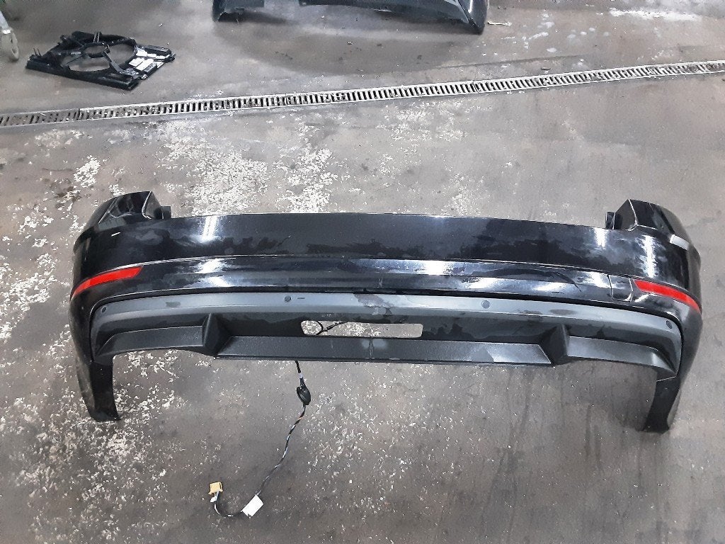 BUMPER ACHTER Skoda Octavia Combi (5EAC) (01-2012/07-2020), Gebruikt, Info@skoda-auto.de, Bumper, Max-Planck-Straße  3-5
64331  Weiterstadt, DE
