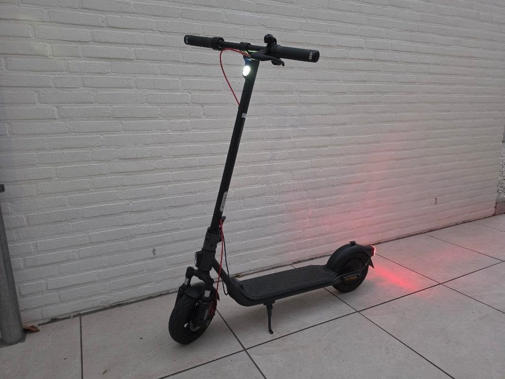 Segway Ninebot F2 E-step - Zo goed als nieuw, Ophalen, Zo goed als nieuw, Elektrische step (E-scooter), Segway-Ninebot