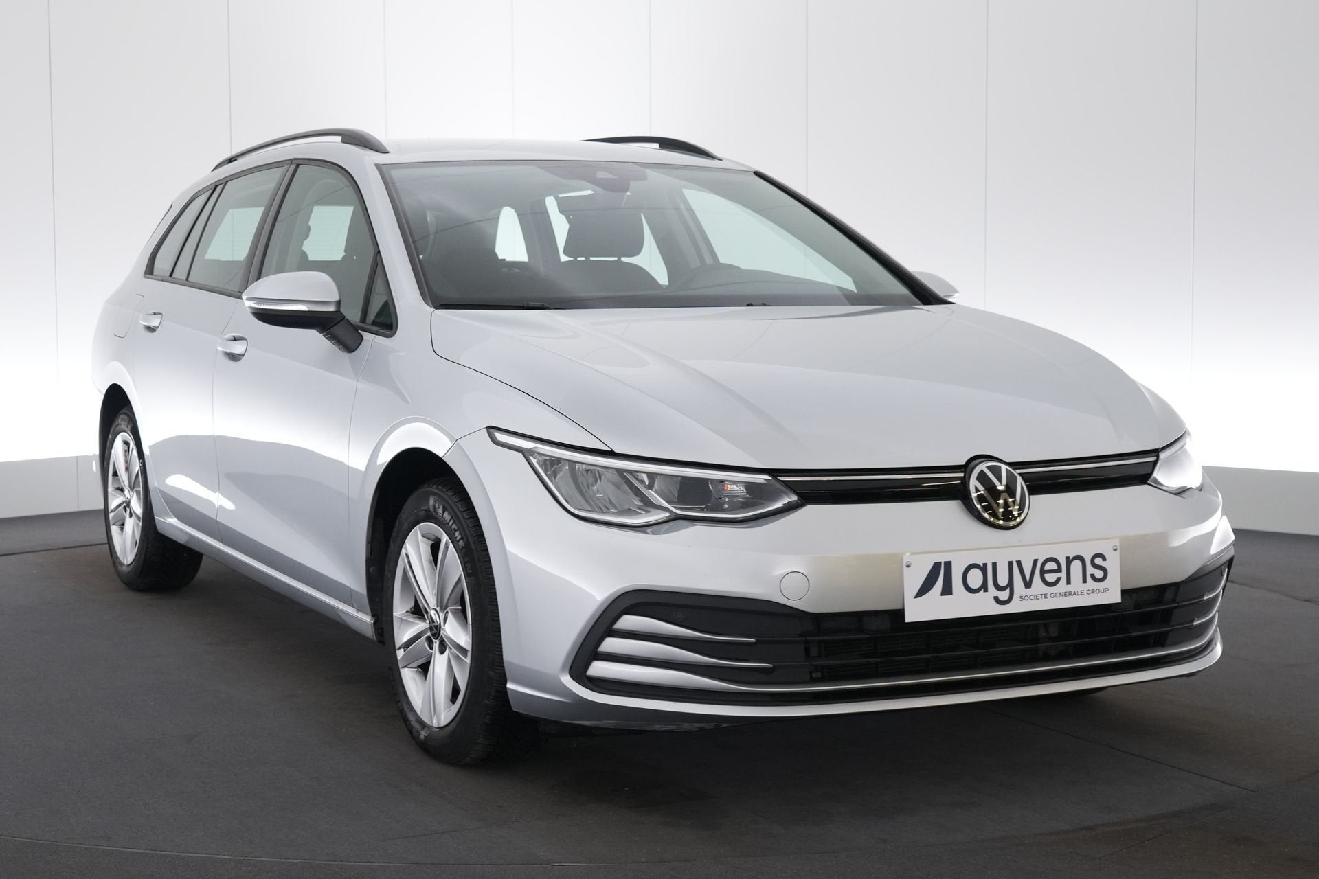 (2ADG125) VOLKSWAGEN GOLF VARIANT VIII, Stof, Gebruikt, 116 pk, Bedrijf