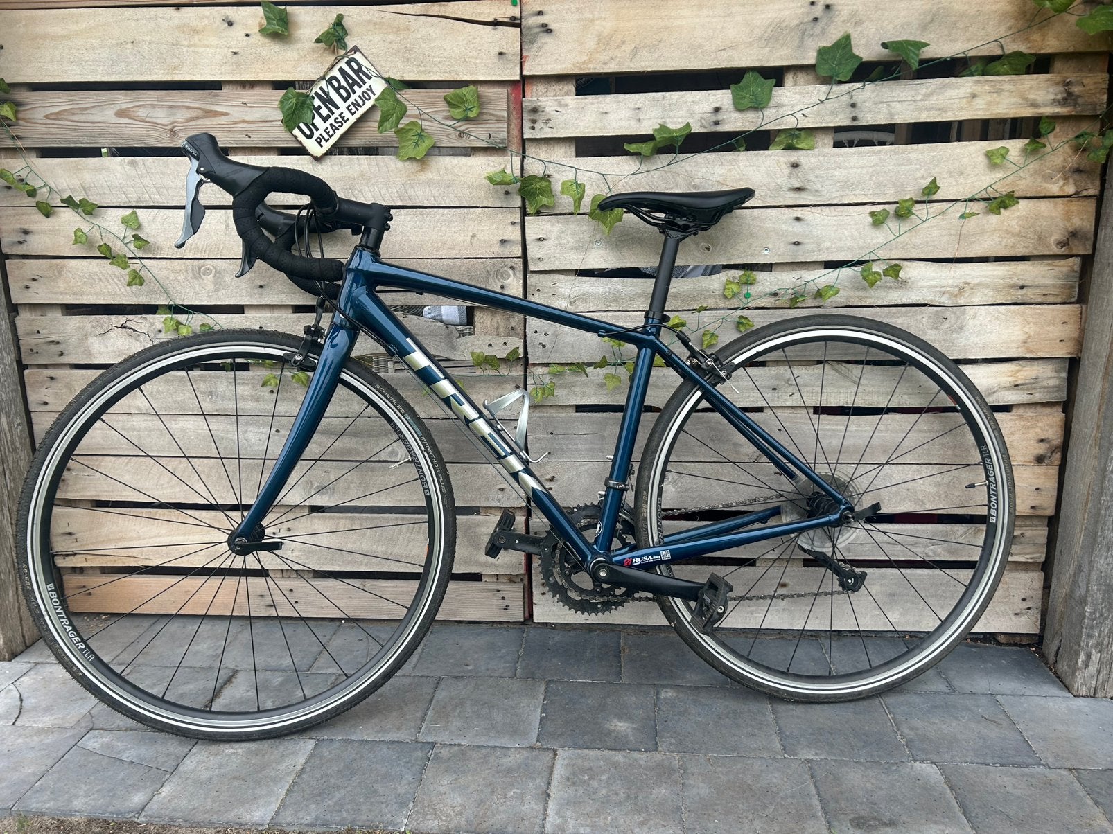 Trek Domane AL 2 racefiets, donkerblauw, Shimano Claris, Enlèvement, Comme neuf
