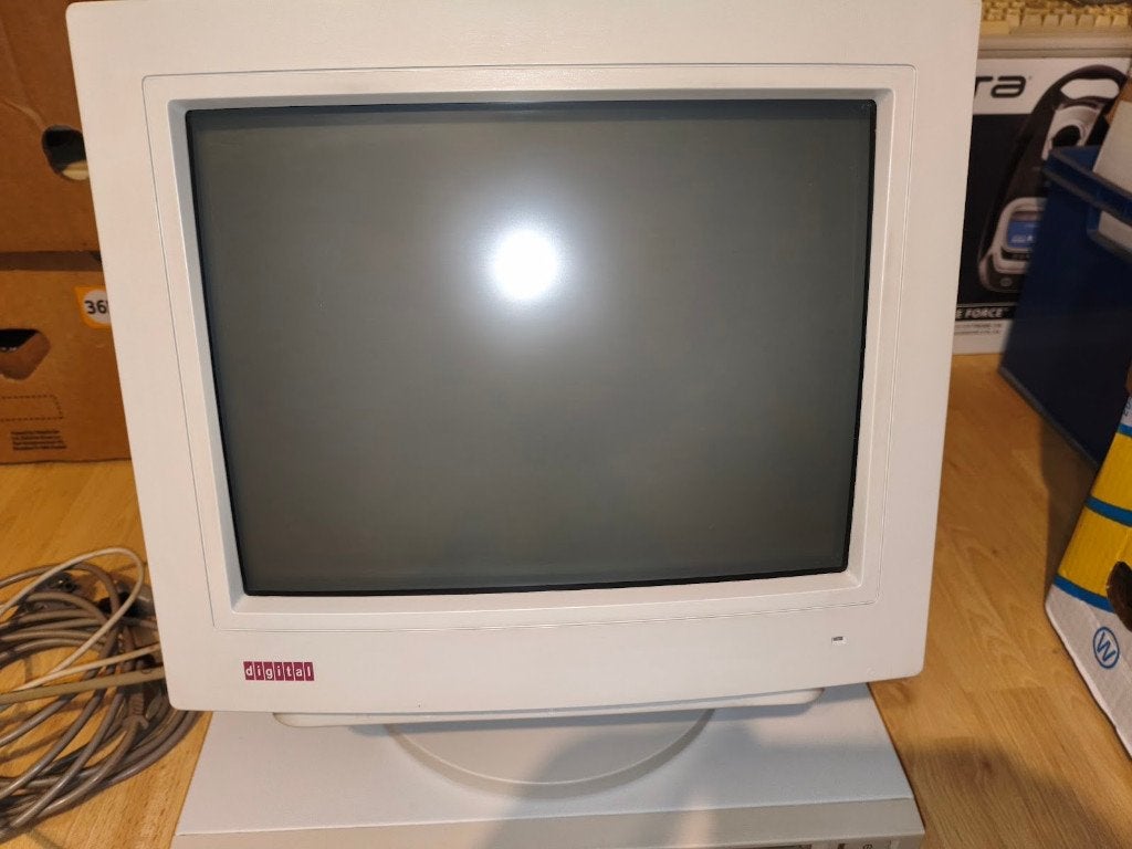 Zeldzame DECpc LPv+ 450d2 Complete Retro PC Set (Getest!), Ophalen, Gebruikt, Met monitor, Digital
