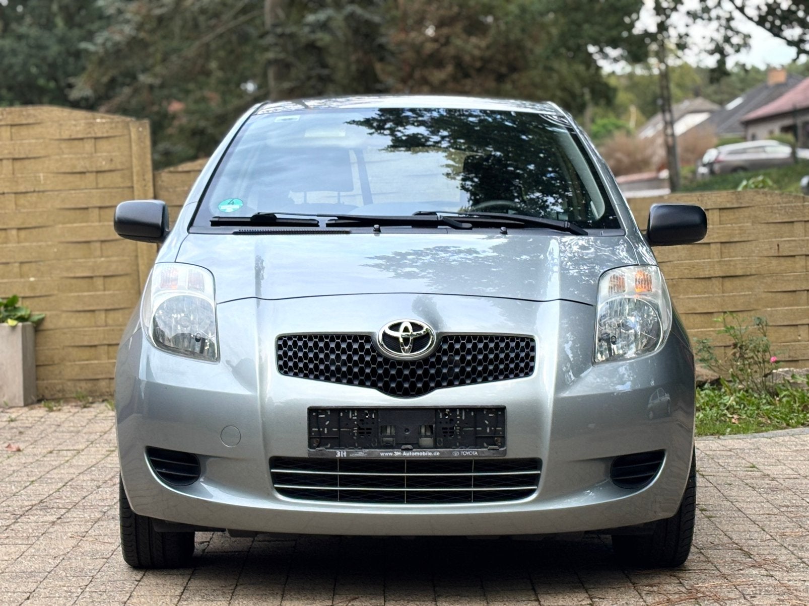 Toyota Yaris 2009 1.2 benzine Gekeurd voor verkoop!!!, Autos, Argent ou Gris, Achat, Boîte manuelle, Noir