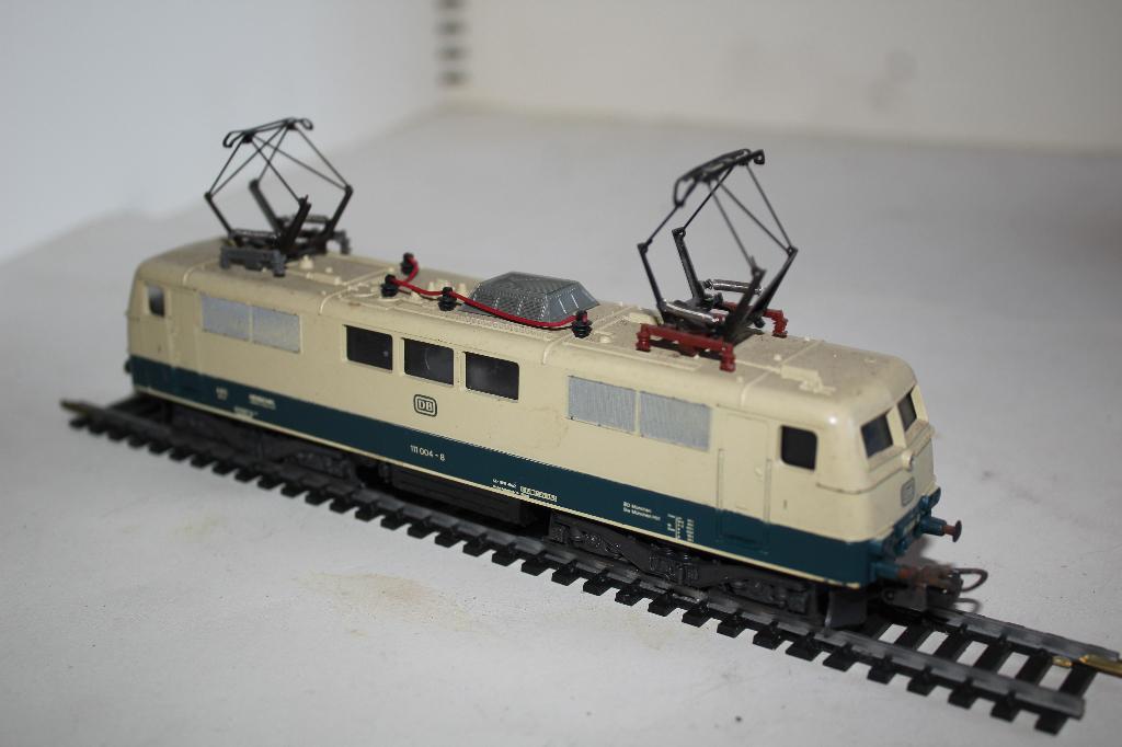 lima ho loco électrique DB 111 004-8, Hobby & Loisirs créatifs, Enlèvement ou Envoi, Locomotive, Lima, Courant continu