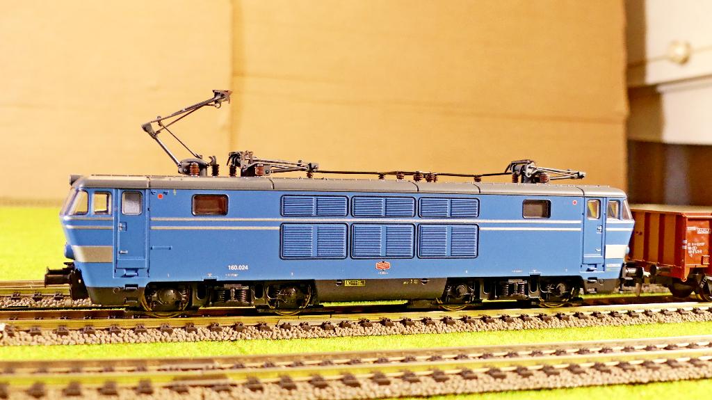 Vitrains Motor serie 160 NMBS DC Analoog, Hobby en Vrije tijd, Modeltreinen | H0, Overige merken, Verzenden, Zo goed als nieuw