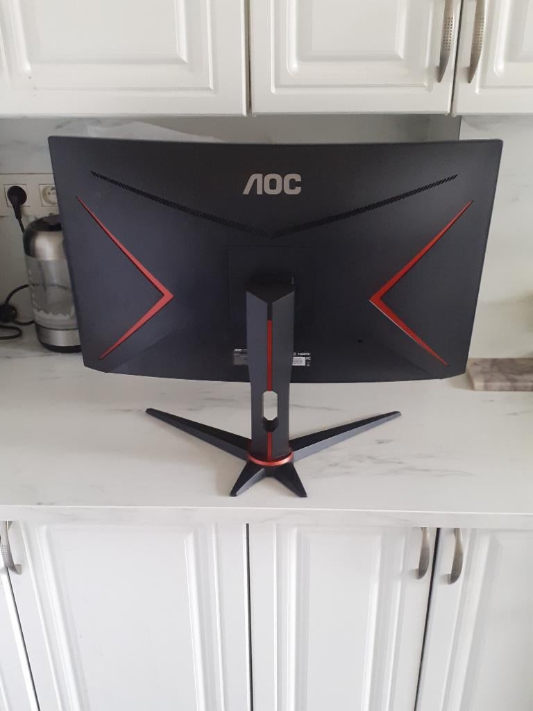 Écran Gaming AOC 27” Incurvé 240Hz – C27G2ZE/BK, Informatique & Logiciels, Gaming, Inclinable, AOC, Utilisé