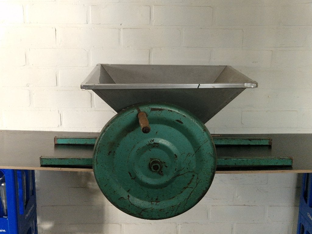 Prachtige Antieke Fruitrasp / Appelmolen, Ophalen