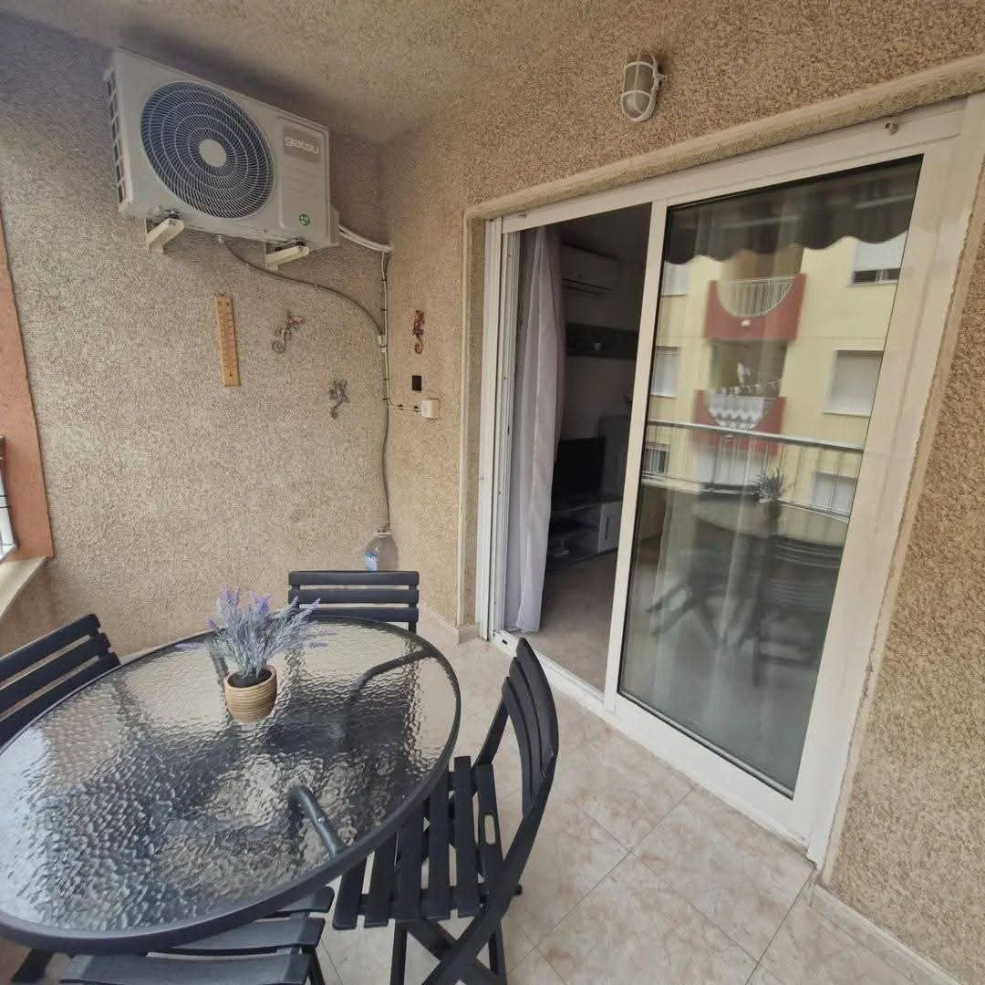 appartement in Torrevieja te huur OVERWINTEREN