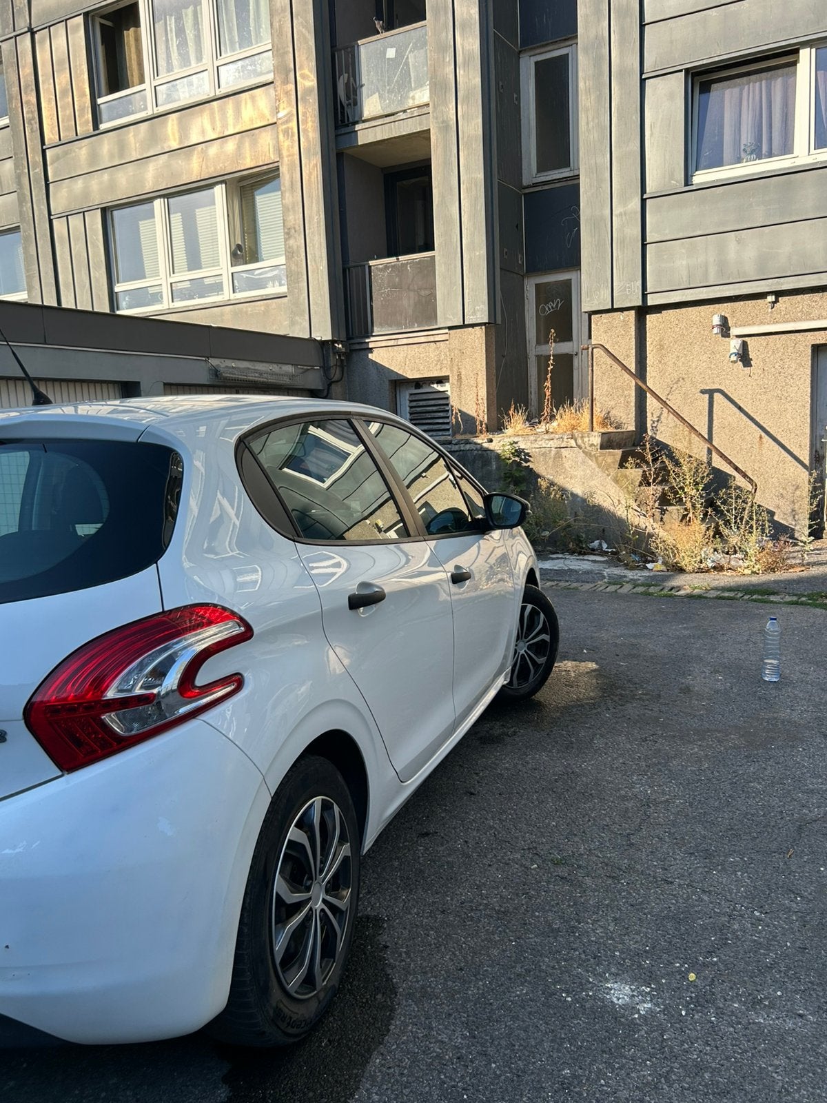 Peugeot 208 1.2 essence  2014, 5 deurs, Particulier, Te koop, Benzine