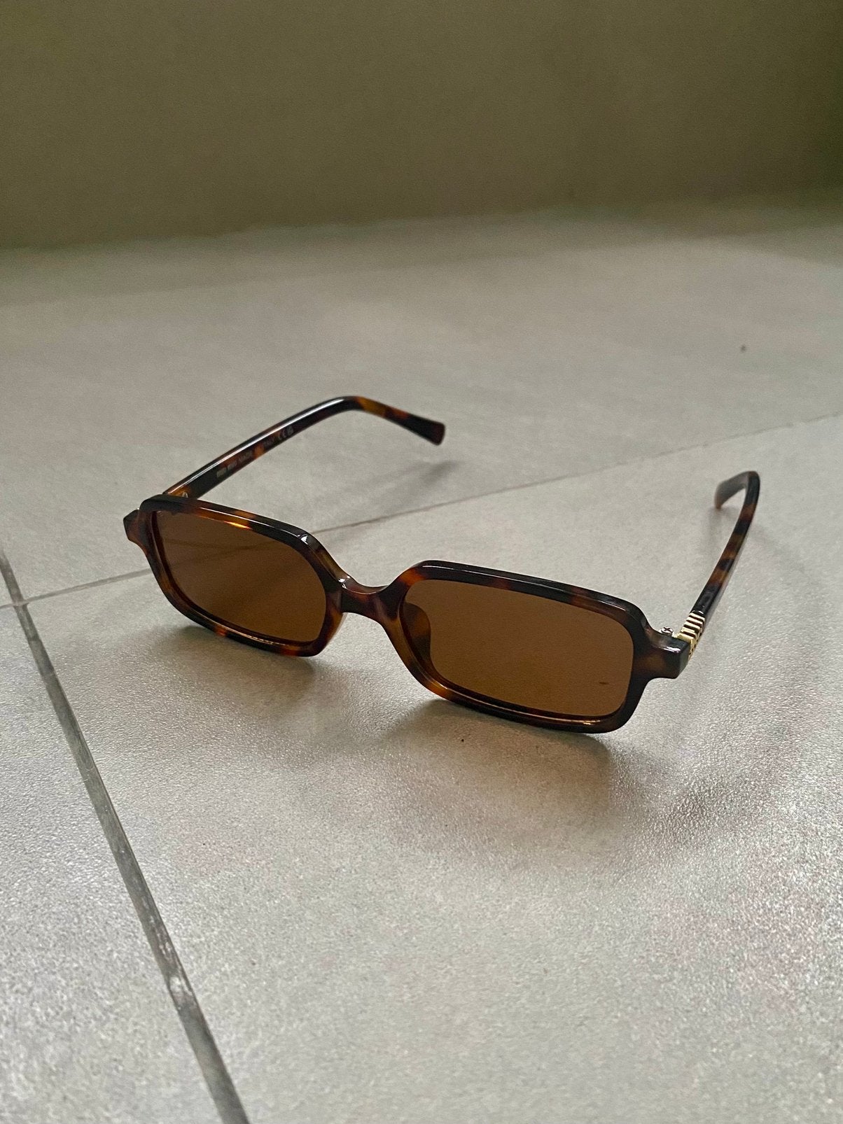 Miu Miu glasses, Handtassen en Accessoires, Overige merken, Zonnebril, Bruin, Verzenden