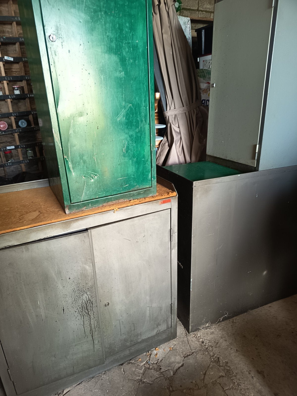 Meuble d'atelier en fer
