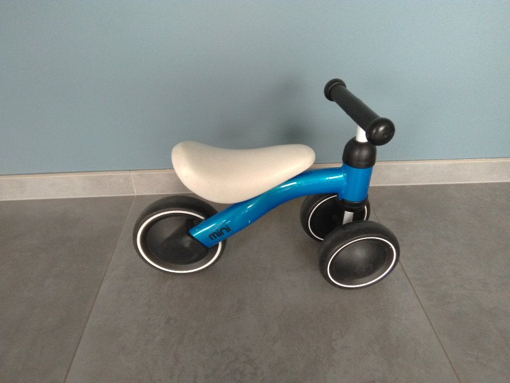 Loopfietsje / eerste balance bike (mini) blauw, 1-3 jaar, Enlèvement, Utilisé, Vélo d'équilibre