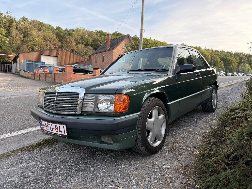 Mercedes Benz 190 2.0l 126ch CARAT by DUCHATELET, Automaat, 93 kW, 4 cilinders, Bedrijf