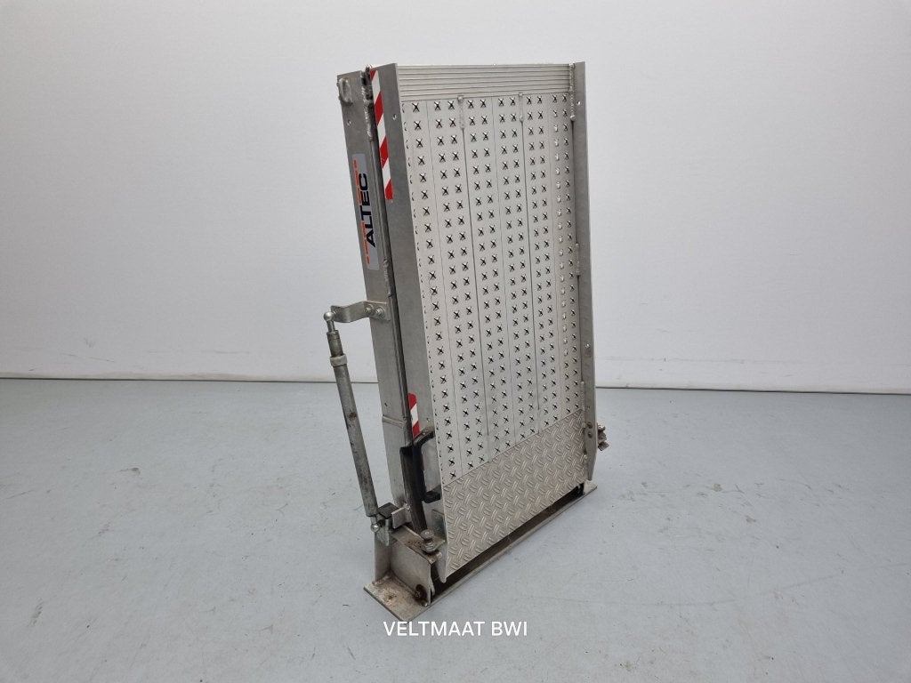 Altec Vaste oprijplaat | rijvlak 240 cm x 60 cm | Gebruikt, Veltmaat BWI, Info@veltmaatbwi.nl, Transportweg 11a, 7442 CT, Nijverdal