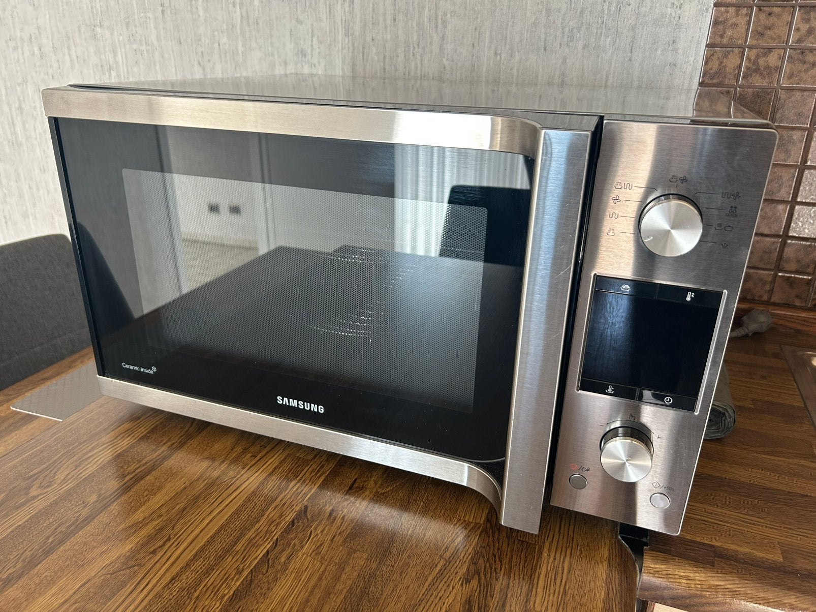 Microgolf combi samsung MC457TGRCSR, Elektronische apparatuur, Microgolfovens, Ophalen, Zo goed als nieuw