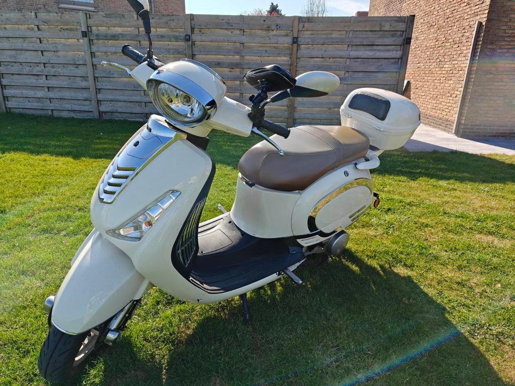 Razzo Venice scooter 125cc - op te knappen, Enlèvement