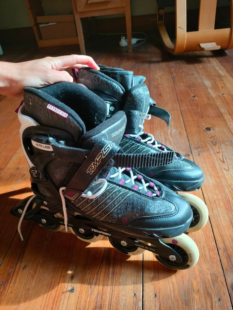 Inline skates incl knee- en elbowpads, Ophalen, Dames, Zo goed als nieuw, Inline skates 4 wielen