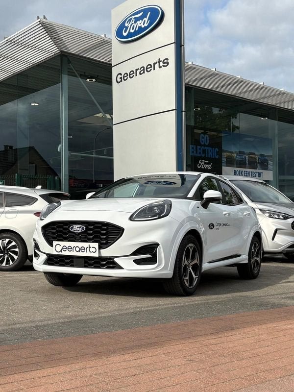 Ford Puma, Auto's, Voorwielaandrijving, Stof, Zwart, https://public.car-pass.be/vhr/9d1eeacb-52fd-4c57-87dc-d97acf36a23c