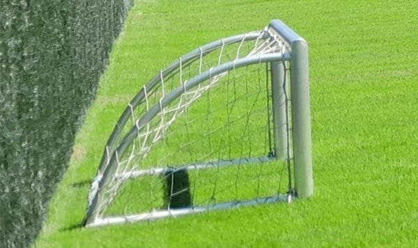Minivoetbal goals te huur, Ophalen