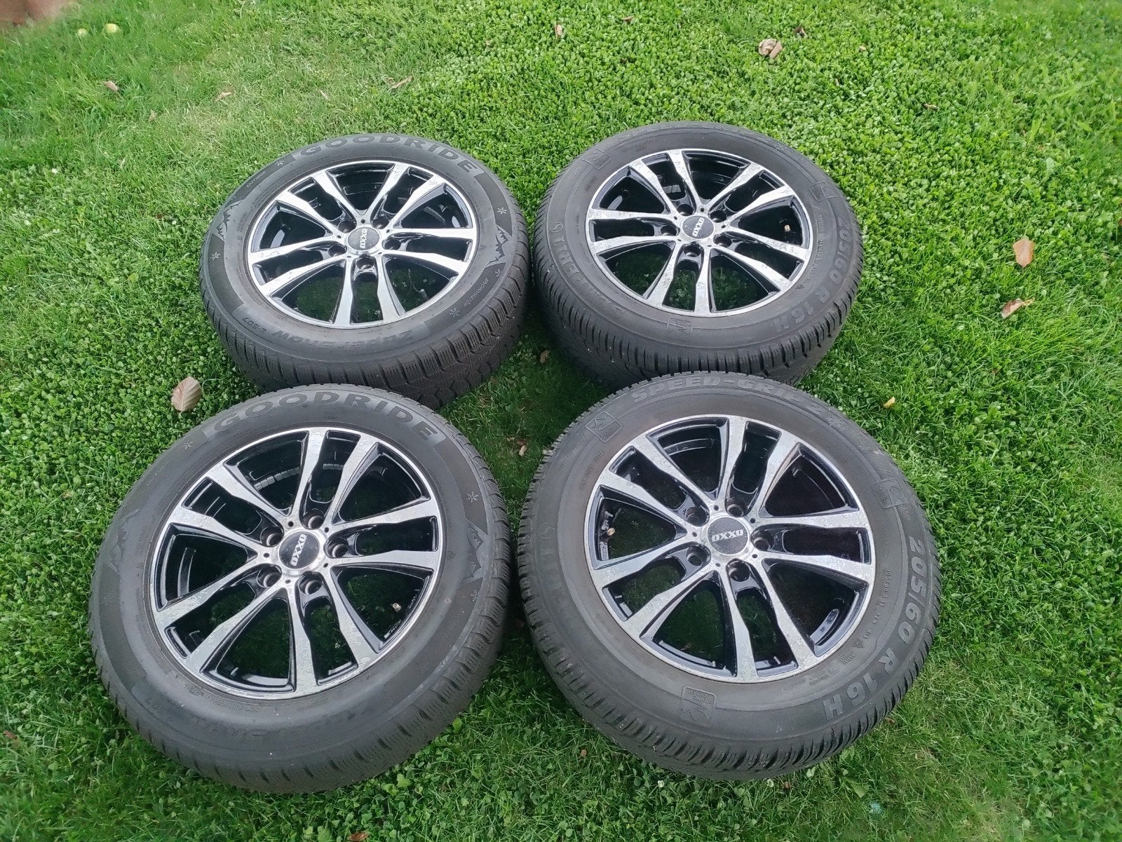Set de pneus avec pneus d'hiver 16" x 6.5J ET50 Mazda, Pneus et Jantes, Pneus hiver, 16 pouces, Véhicule de tourisme