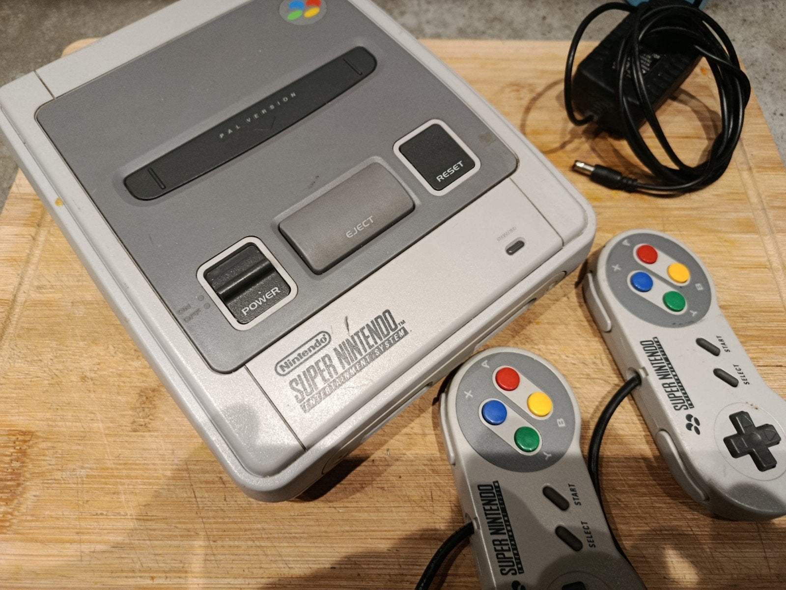 Super Nintendo, Ophalen, Gebruikt, Met 2 controllers, Met games