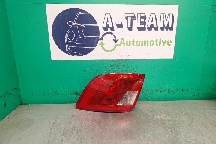 FEU ARRIÈRE DROIT Seat Ibiza ST (6J8) (|6J8945096|), Seat Deutschland GmbH, Service@seat.de, Utilisé, Seat