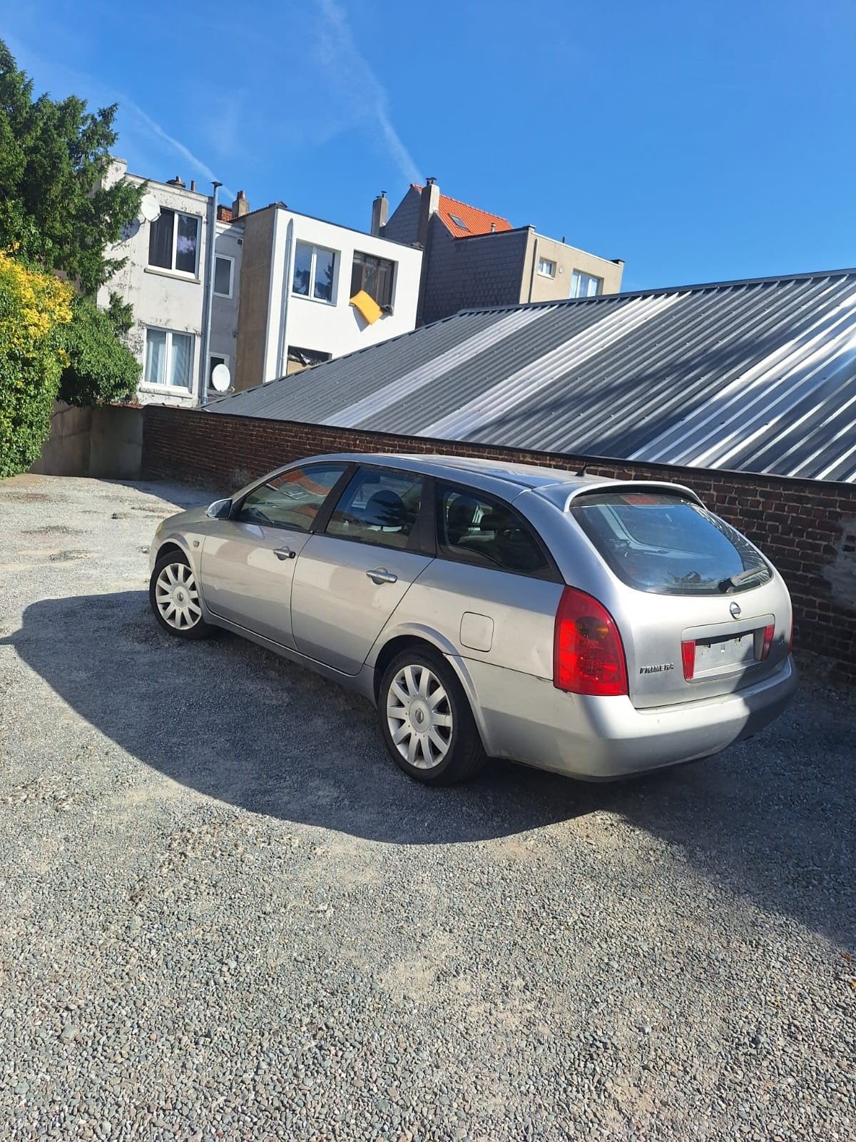 Nissan primera Diesel 181.000km roule très bien PRIX FIX, Auto's, Nissan, Zwart, Leder, 5 deurs, Particulier