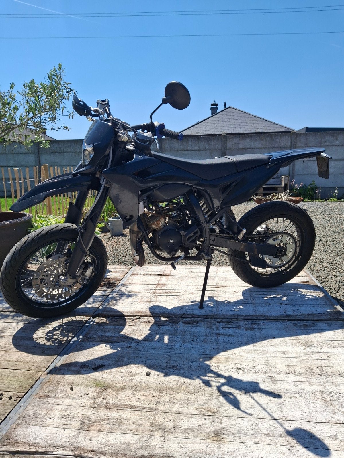 Sherco 50 SM, Fietsen en Brommers, Brommers | Derbi, Zo goed als nieuw, Klasse B (45 km/u), Ophalen