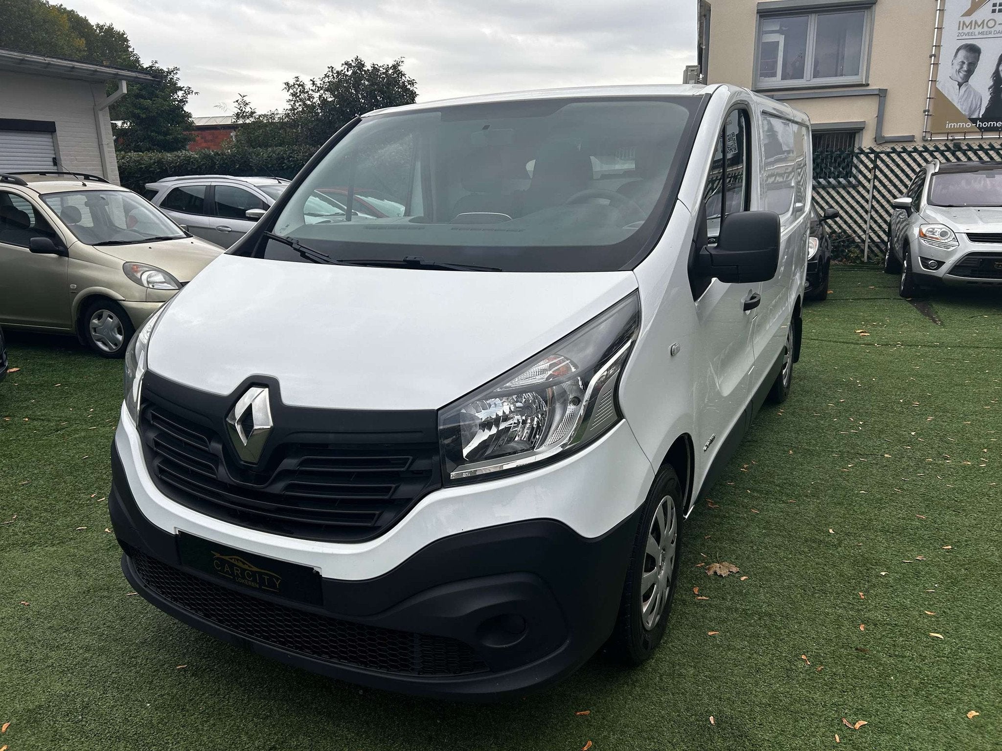 Renault Trafic 1.6 dCi 27 L1H1 Extra  GPS  AIRCO  EURO, Auto's, Euro 5, Zwart, 4 cilinders, Renault