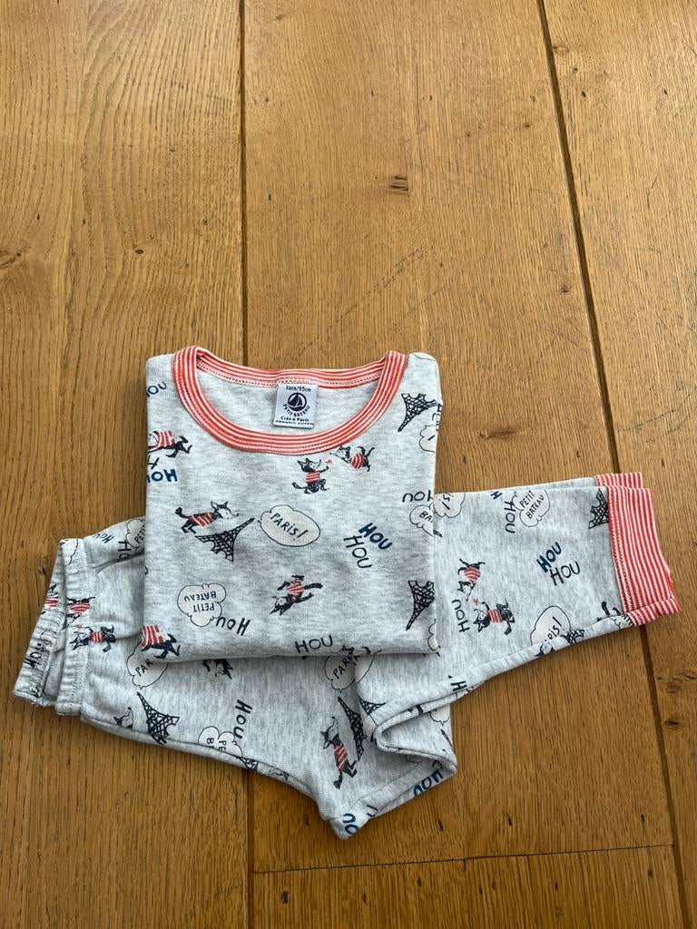 Pyjamas Petit Bateau, Enlèvement, Utilisé