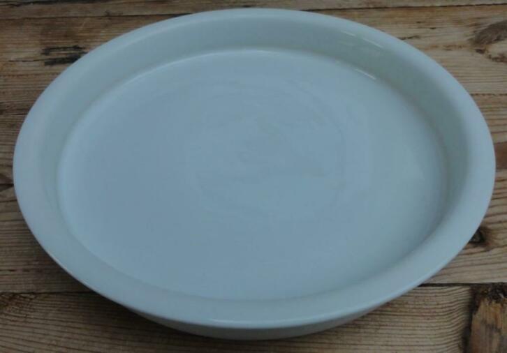 Wit porseleinen schaal ook leuk voor onder een bloempot, Antiek en Kunst, Curiosa en Brocante, Ophalen of Verzenden