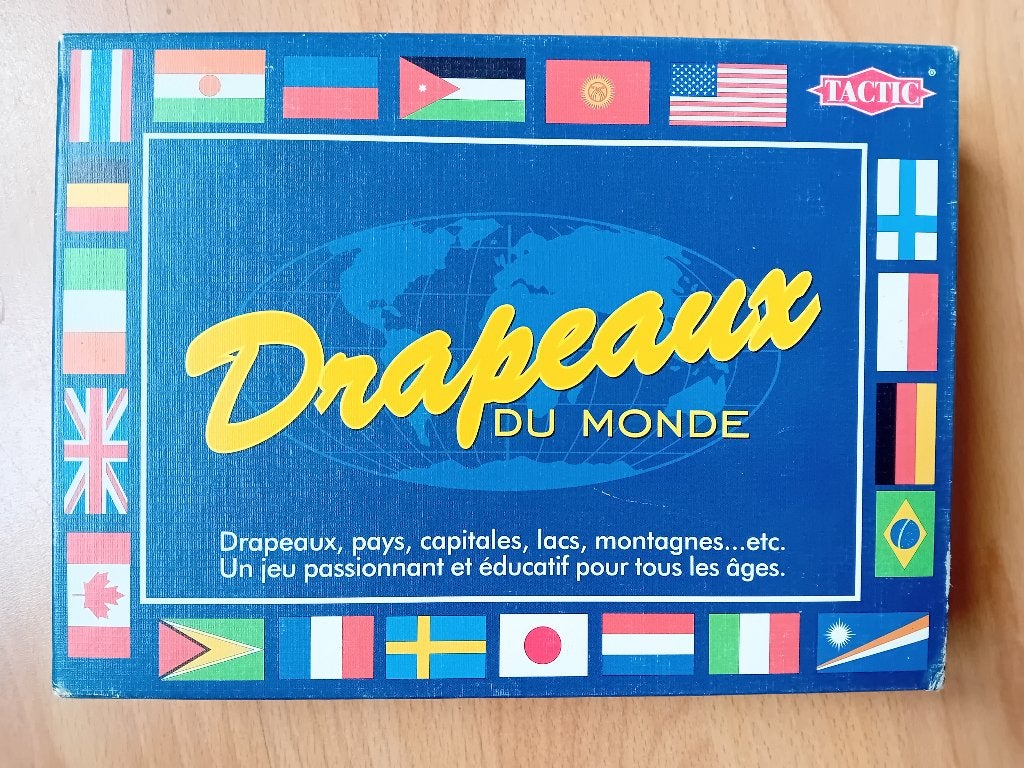 Jeu de société Drapeaux du Monde - Tactic - petit format, Jeu de voyage, Enlèvement ou Envoi, Comme neuf, Cinq joueurs ou plus