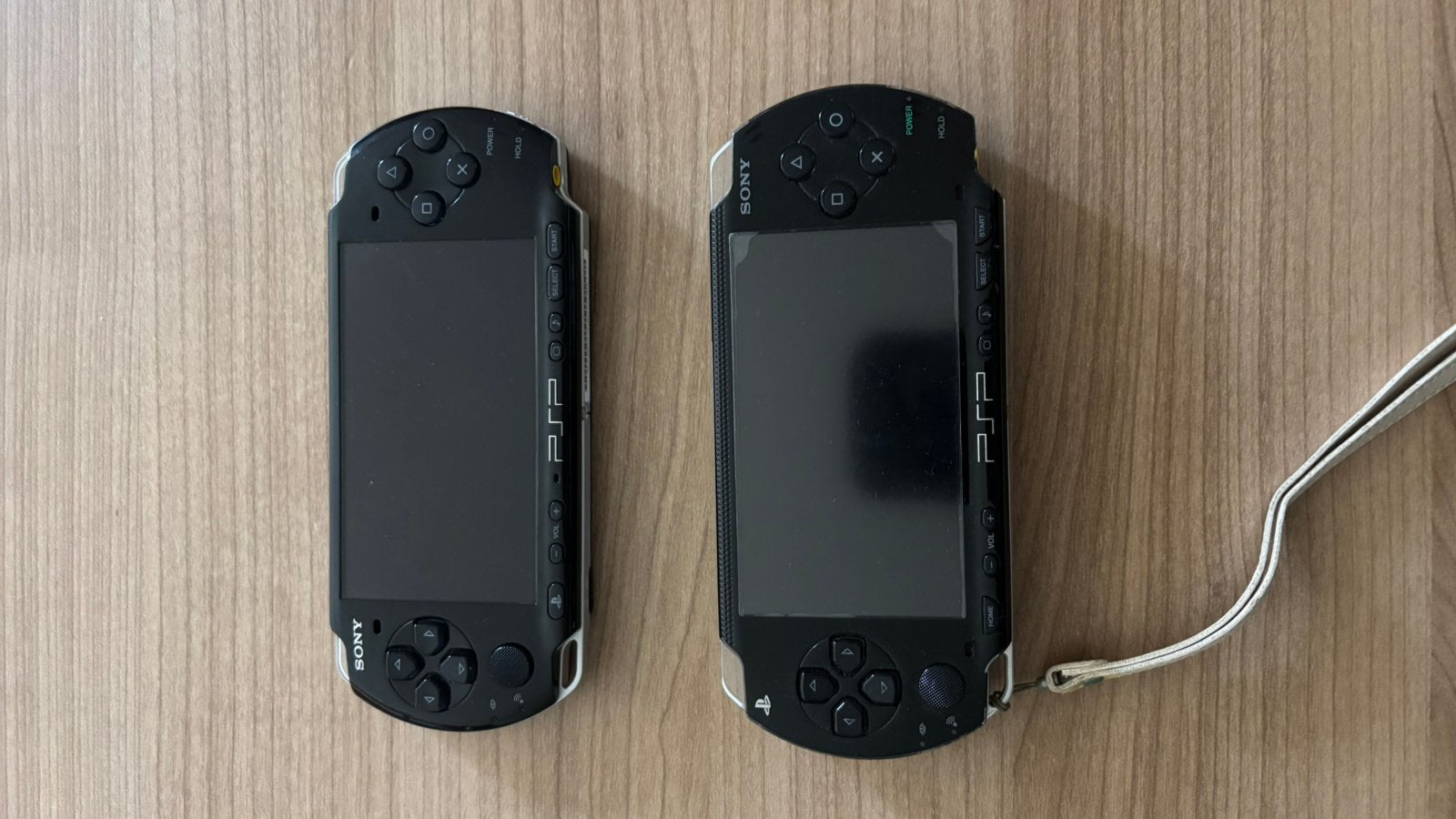 2 psp + games, Games en Spelcomputers, Spelcomputers | Sony PSP, Ophalen, Zo goed als nieuw, PSP