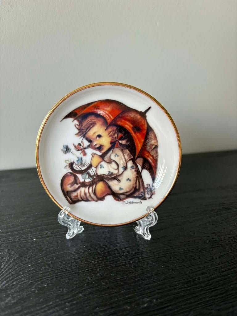 Hummel Goebel, bord Umbrella girl, Ophalen of Verzenden, Zo goed als nieuw, Hummel
