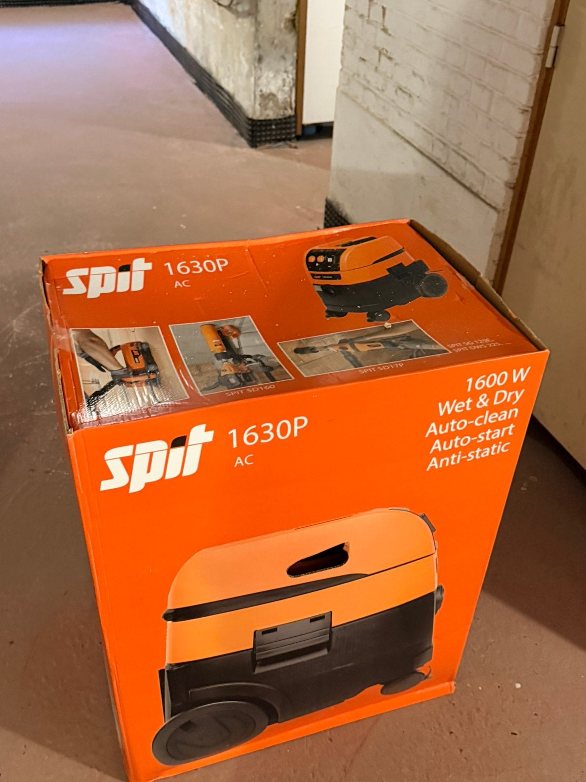 NIEUW! SPIT D60 Sleuvenzaag + SPIT Bouwstofzuiger 32L, Doe-het-zelf en Bouw, Ophalen, Nieuw, Elektrisch, Sleuvenfrees