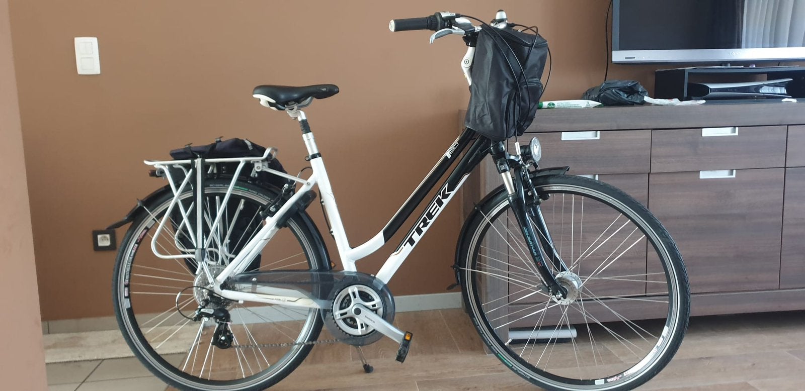 Damesfiets Trek T80 navigator 28 inch, 47 tot 50 cm, Versnellingen, Zo goed als nieuw, Schijfrem