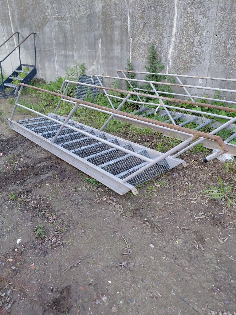 Metalen trap/magazijn trap, Doe-het-zelf en Bouw, Ladders en Trappen, Ophalen, Trap