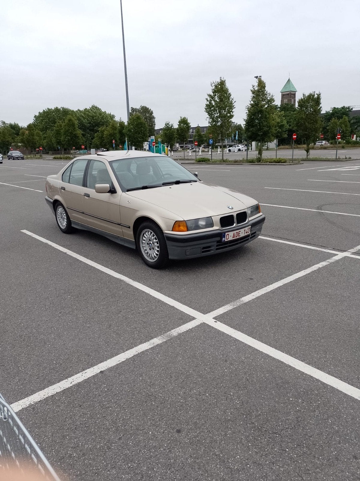 318i - Oldtimer, Auto's, BMW, Automaat, Particulier, 83 kW, 3 Reeks