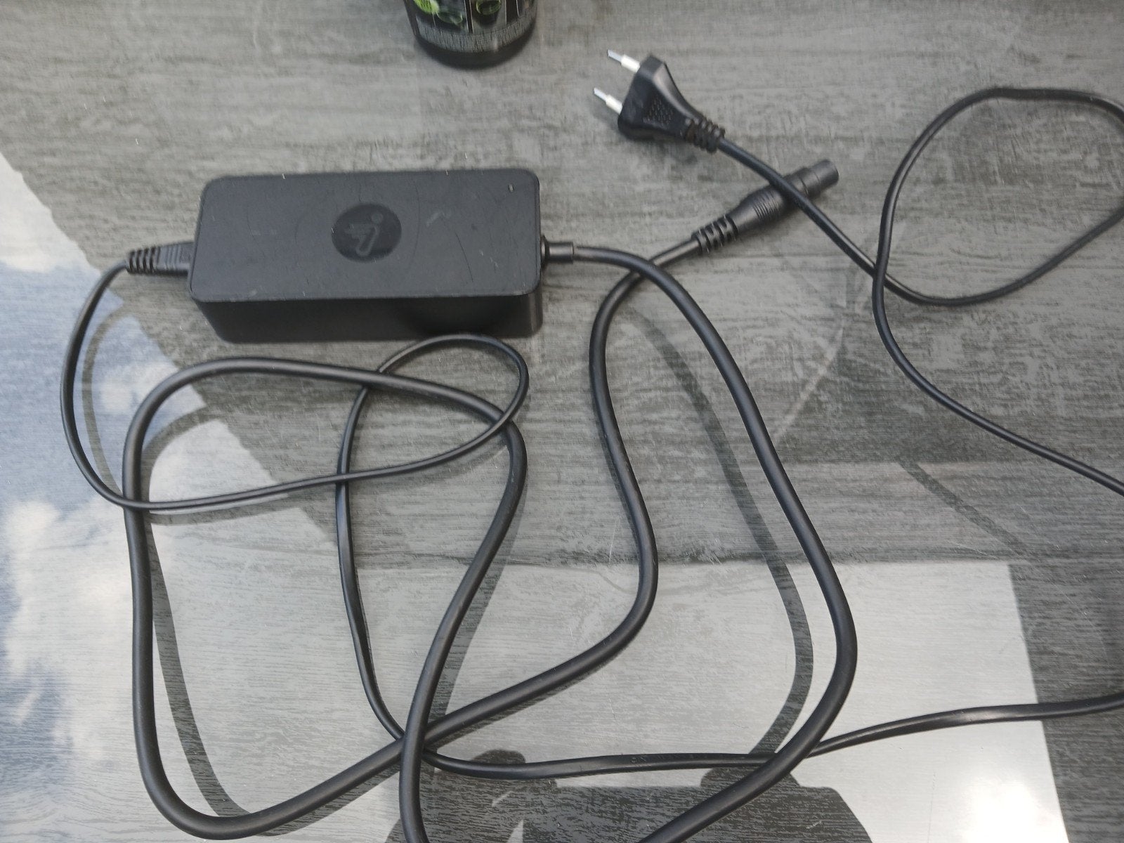 oplader segway ZT3 PRO, Fietsen en Brommers, Steps, Ophalen, Zo goed als nieuw, Elektrische step (E-scooter), Segway