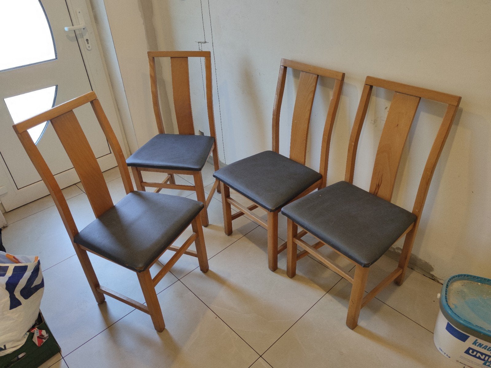 chaises a restaurer, Enlèvement, Utilisé, Quatre