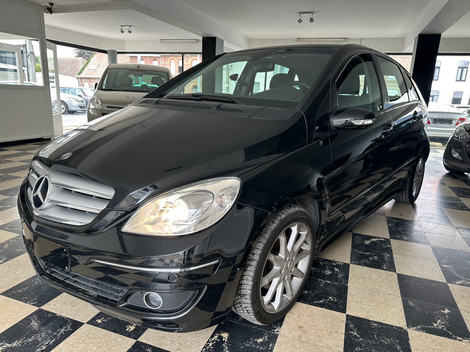 Mercedes-Benz B 180 B 180 CDI DPF Autotronic SPORT EDITION, Monovolume, Zwart, Leder en Stof, Zwart
