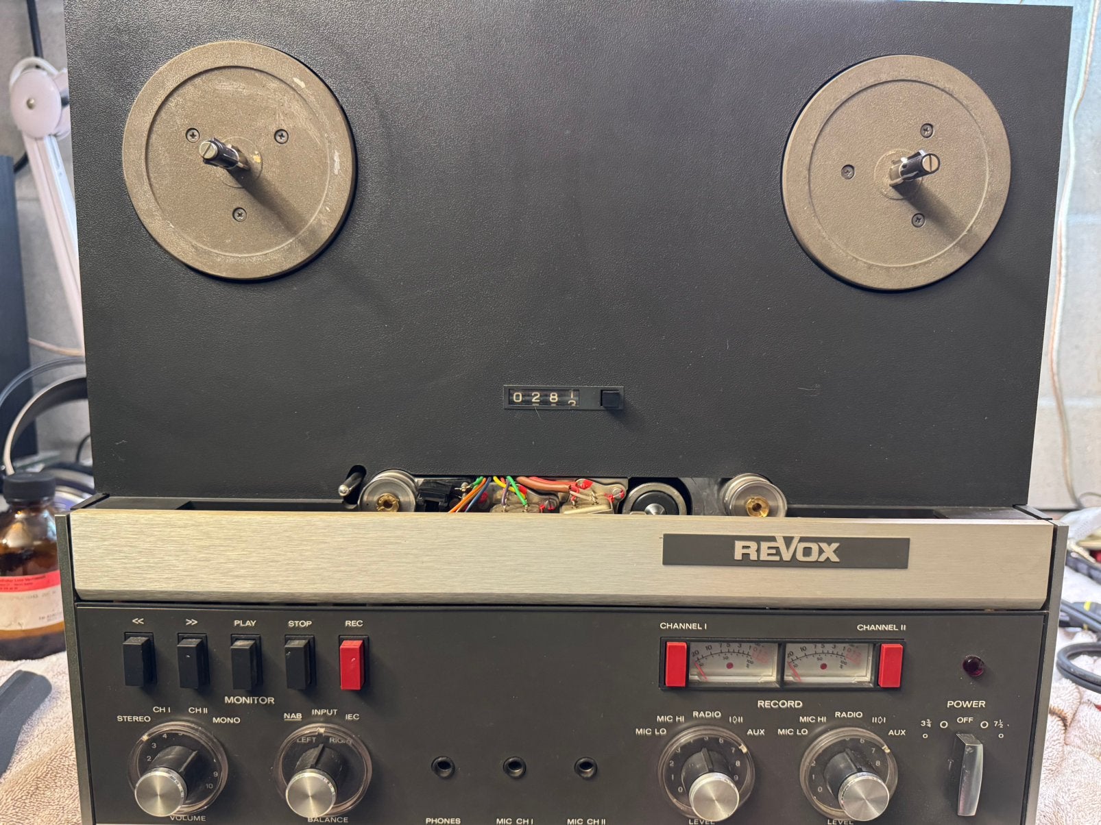 Revox A77 bandrecorder gereviseerd, TV, Hi-fi & Vidéo, Enregistreurs audio, Enlèvement, Magnétophone