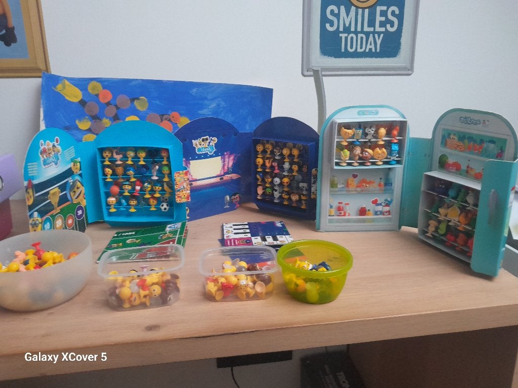 2 boites Imoji aldi et 1 boite stikeez lidl, Verzamelen, Aldi, Ophalen of Verzenden