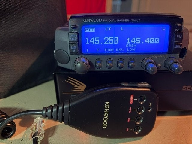 Kenwood TM V7E, Telecommunicatie, Zenders en Ontvangers, Ophalen of Verzenden, Gebruikt, Zender en Ontvanger