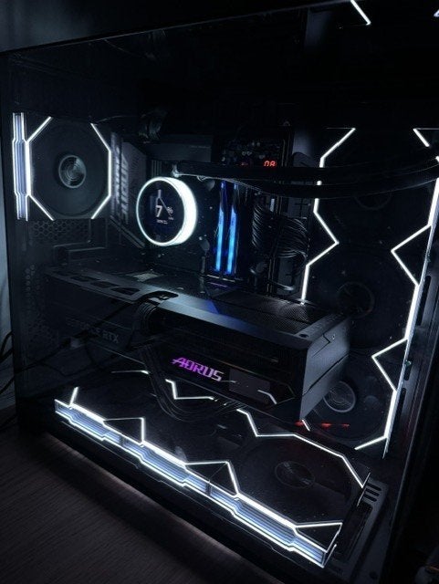 Lian Li Aorus master rtx 5070Ti High End build!, Computers en Software, Ophalen, Ryzen 7 9800x3D, 32 GB, Zo goed als nieuw