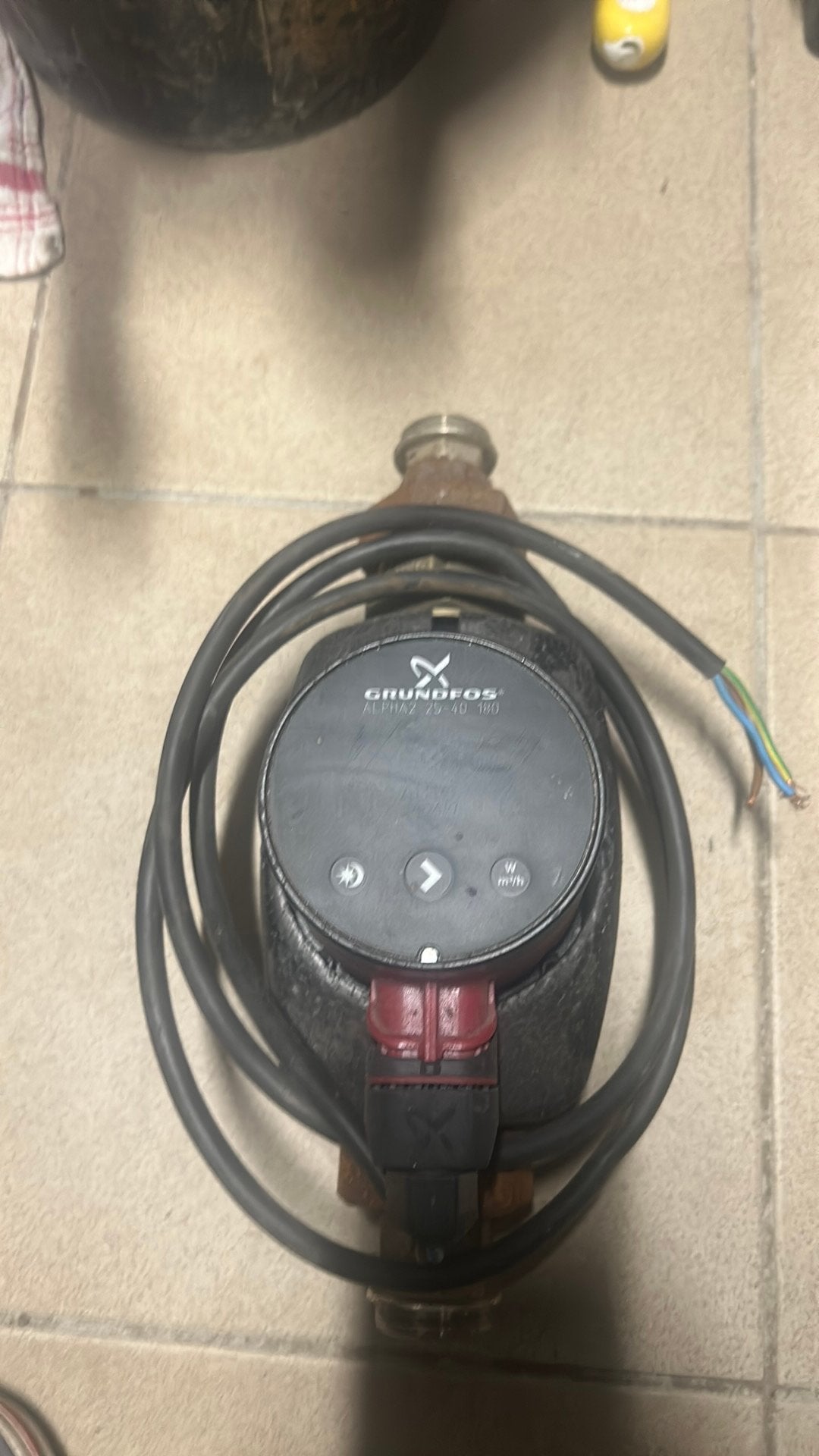 Grundfos pomp, Enlèvement, Utilisé