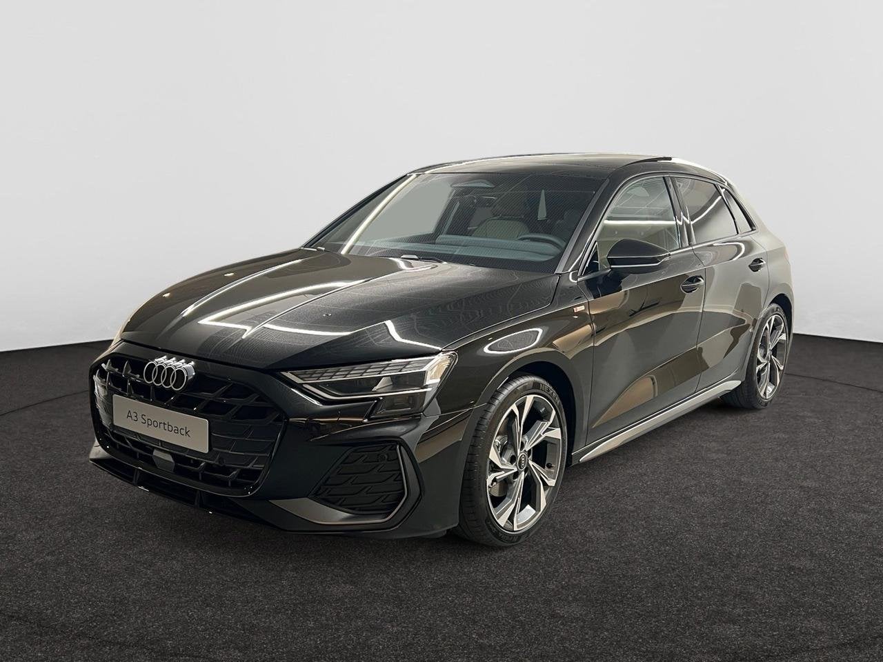 Audi A3 Sportback 1.5 TFSI MHEV S line S tronic, Zwart, A3, 121 g/km, Automaat