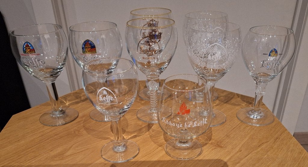 Assortiment van 9 Leffe bierglazen, Enlèvement ou Envoi, Comme neuf, Verre ou Verres, Leffe